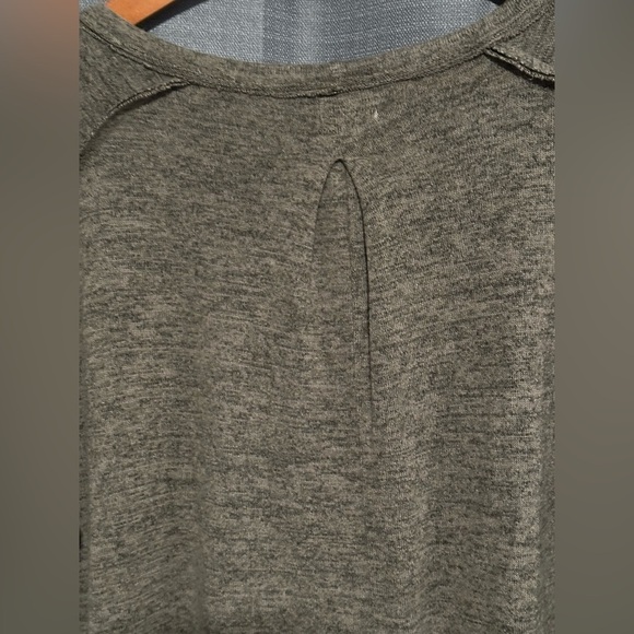 Easel Long Sleeve Oversized Sweater - Picture 4 of 5